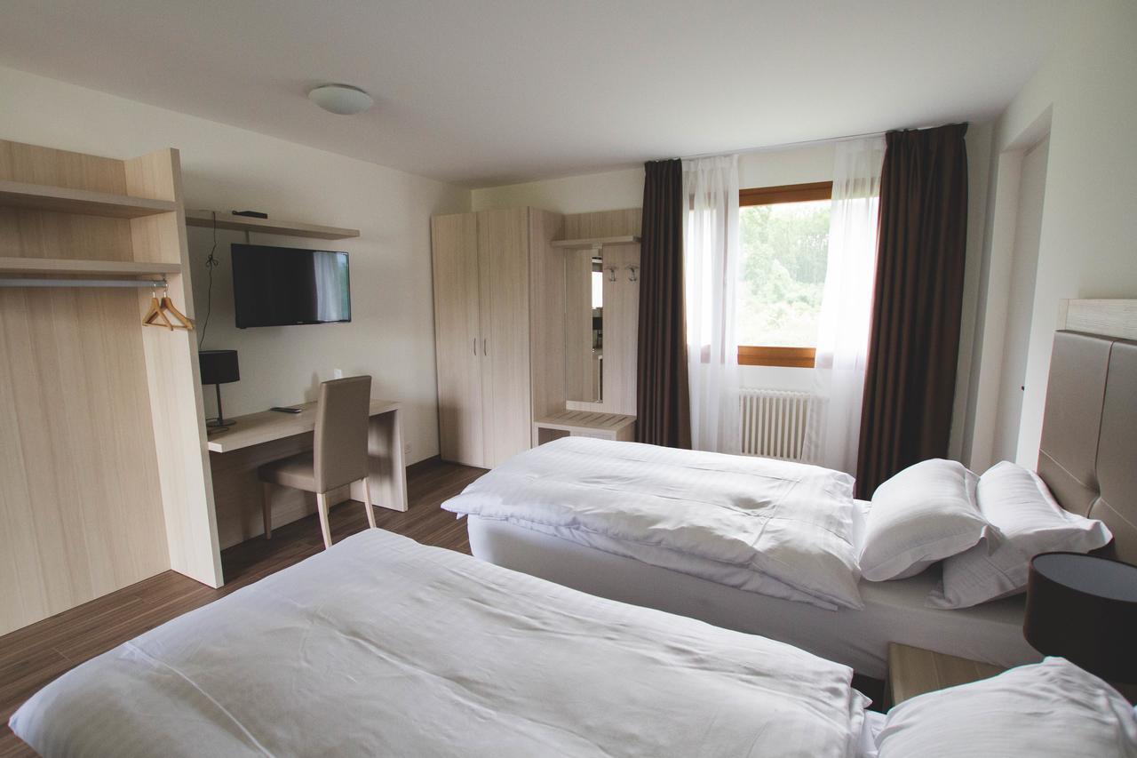 Hotel Domaine De La Sauge Cudrefin Екстериор снимка